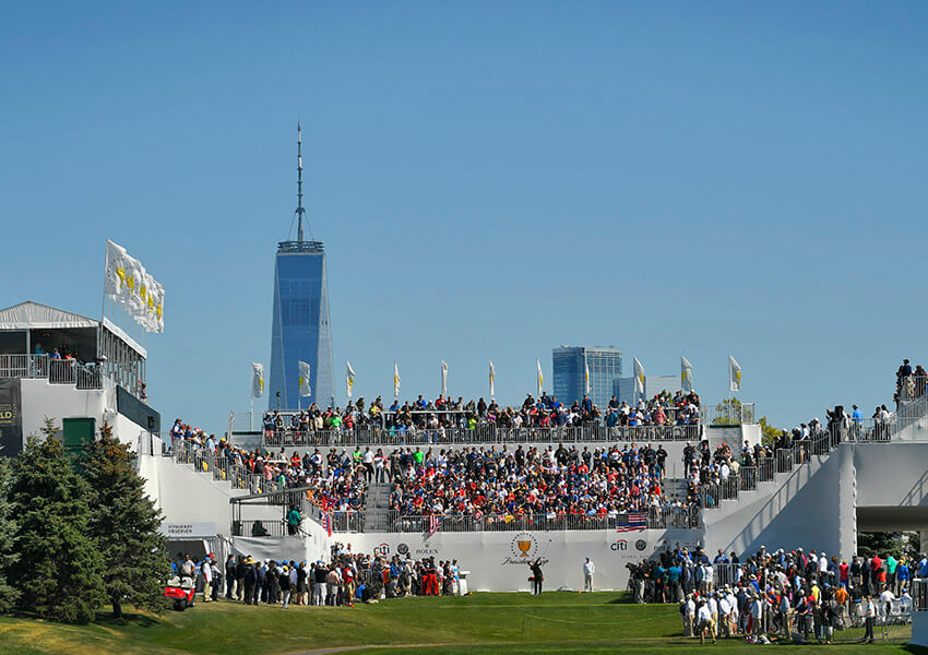 The Presidents Cup crowd